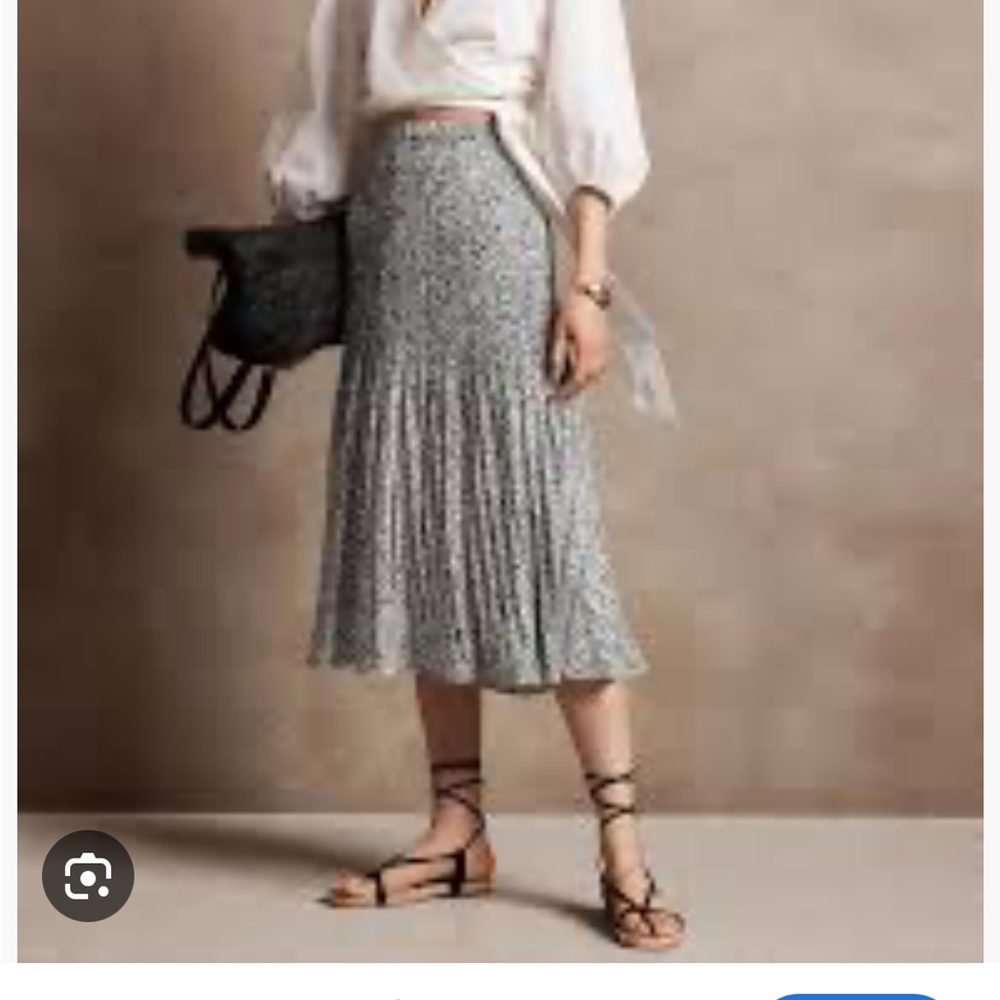 ISO: in search of this skirt! Please help!